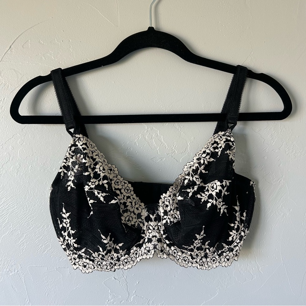 Wacoal Embrace Lace Underwire Bra Black Size 36DD